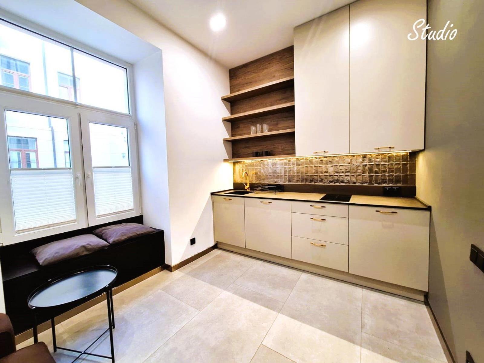 Gold City Point Piotrkowska 37 Lodz  Ngoại thất bức ảnh