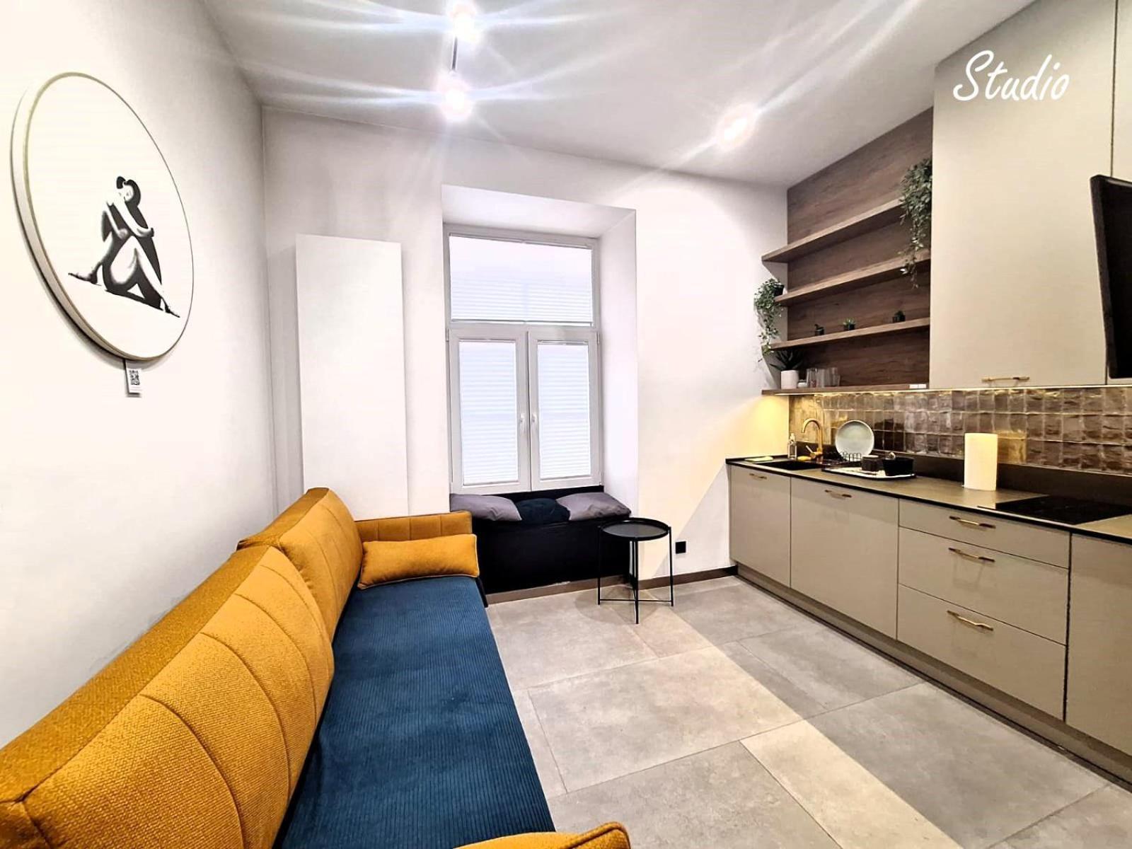 Gold City Point Piotrkowska 37 Lodz  Ngoại thất bức ảnh
